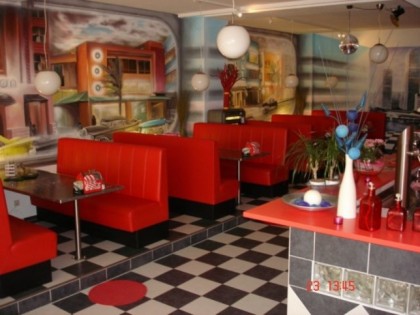 Photo: American Pizza &amp; Diner